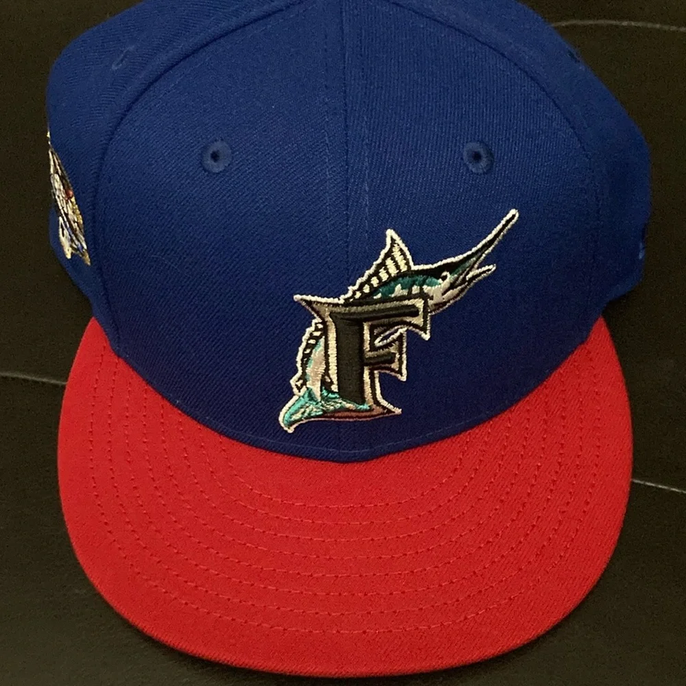 Blue and Red Florida Marlins Hat. New Era Cooperatown‎ Collection. 7-5/8